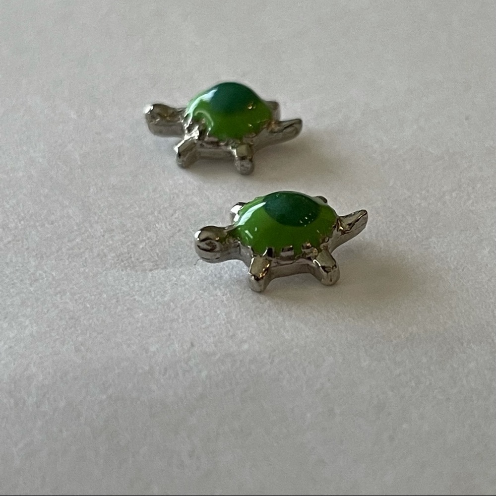Mini enamel turtle earrings